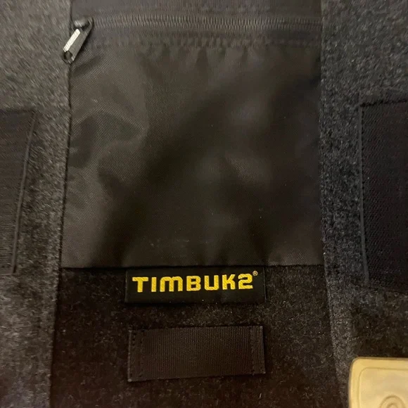 TIMBUK2 Black Messenger Bag barely used! Built to last! - Picture 9 of 11